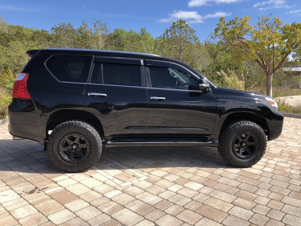 2011 Lexus GX 2nd Gen - Image 28 of 31