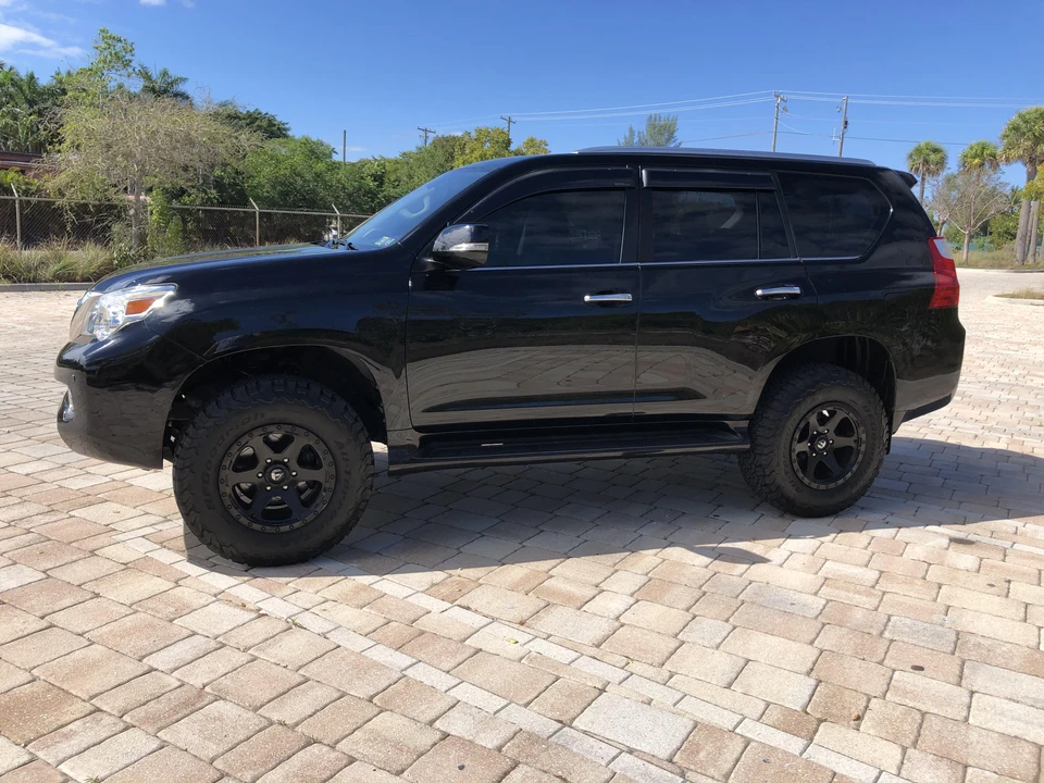 2011 Lexus GX 2nd Gen - Image 16 of 31