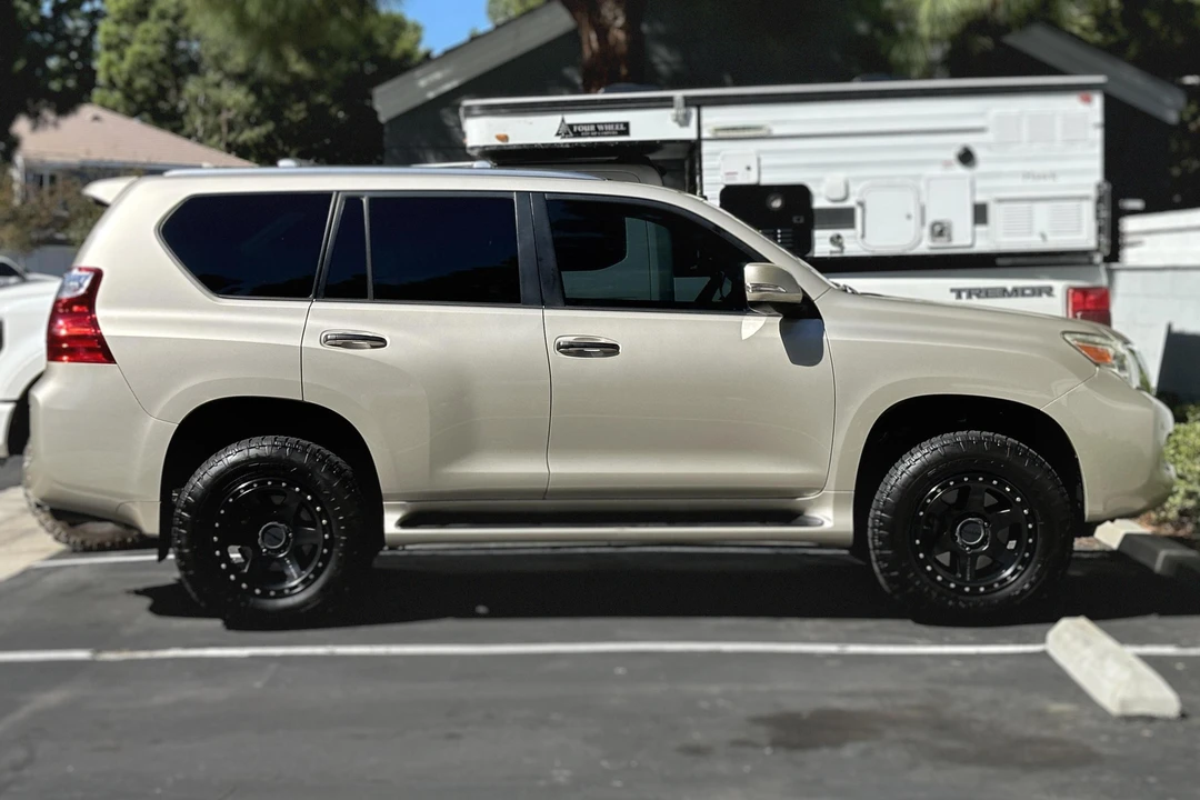 2011 Lexus GX 2nd Gen - Image 12 of 30