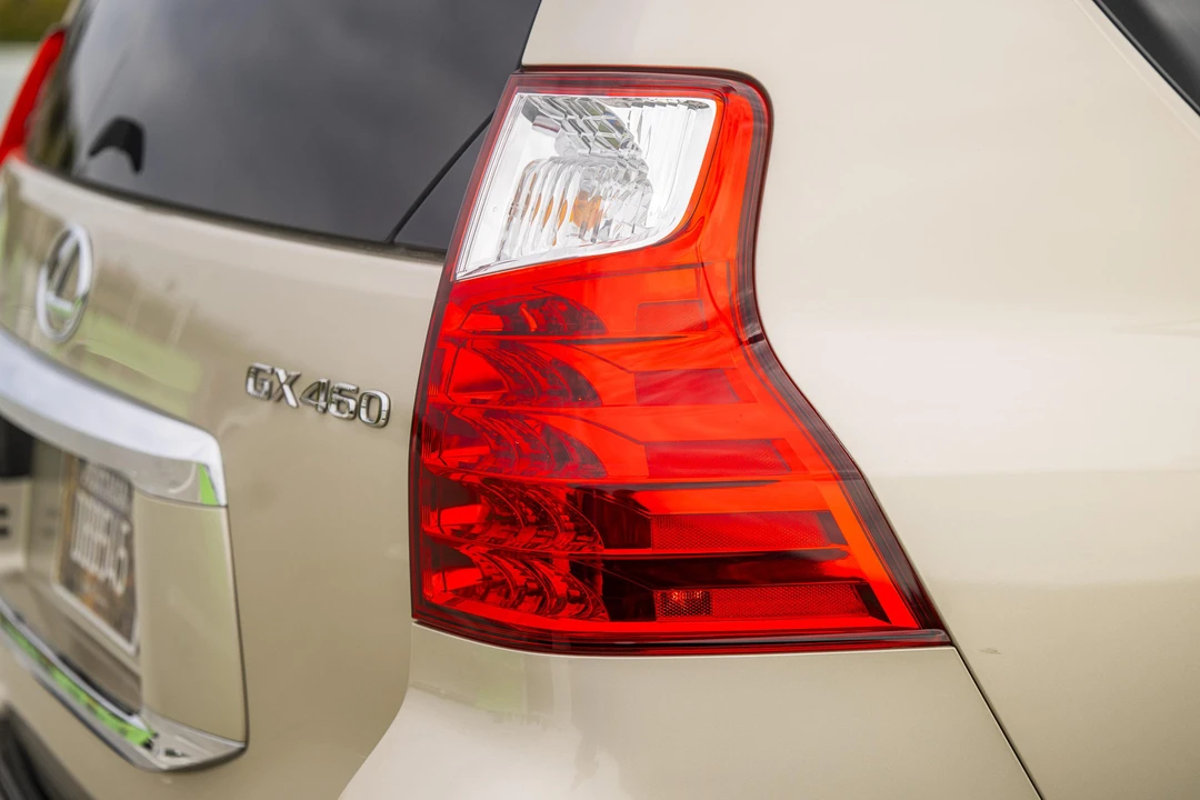 2011 Lexus GX 2nd Gen - Image 24 of 30