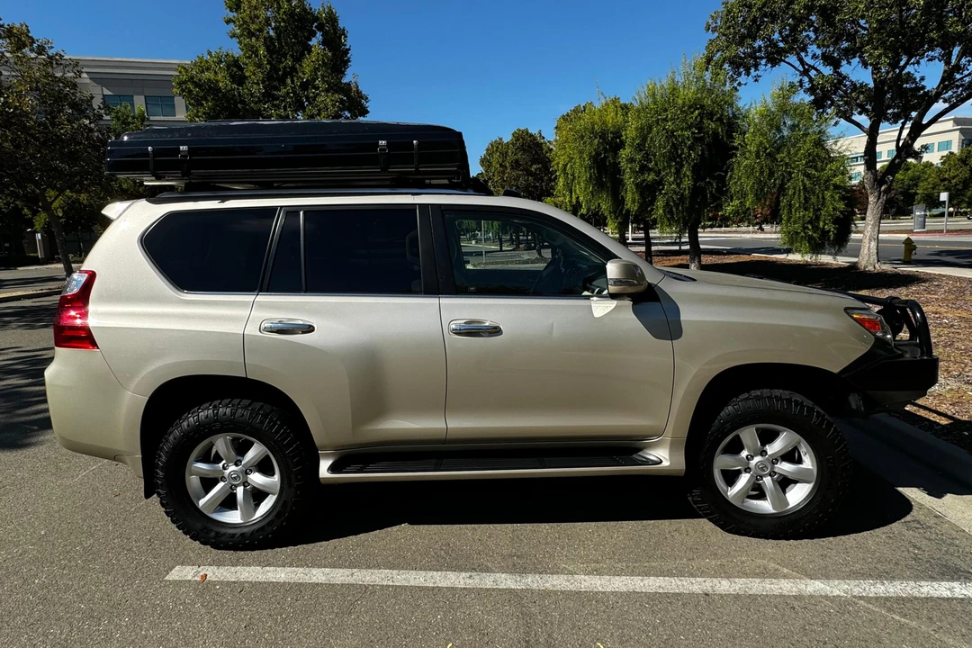 2011 Lexus GX 2nd Gen - Image 3 of 31
