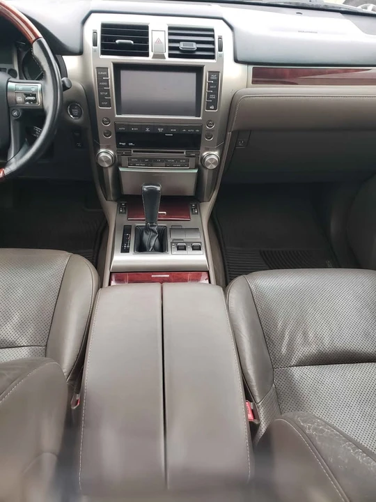 2011 Lexus GX 2nd Gen - Image 10 of 13