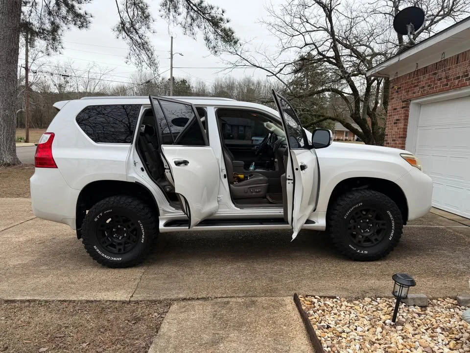 2011 Lexus GX 2nd Gen - Image 11 of 15