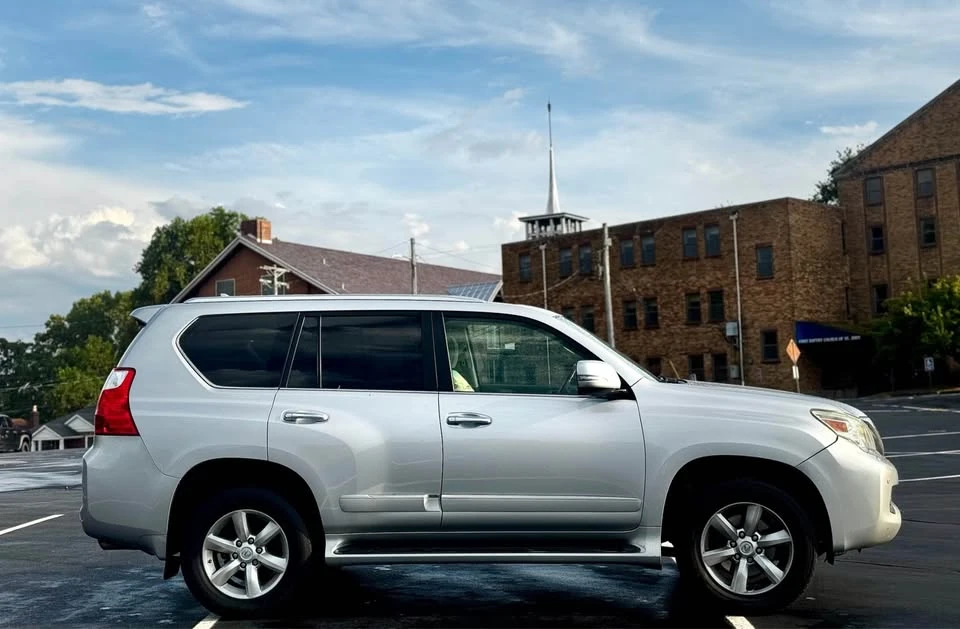 2011 Lexus GX 2nd Gen - Image 8 of 16