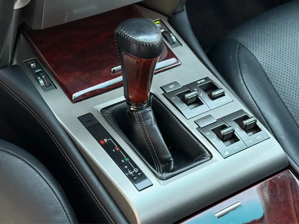 2011 Lexus GX 2nd Gen - Image 16 of 19