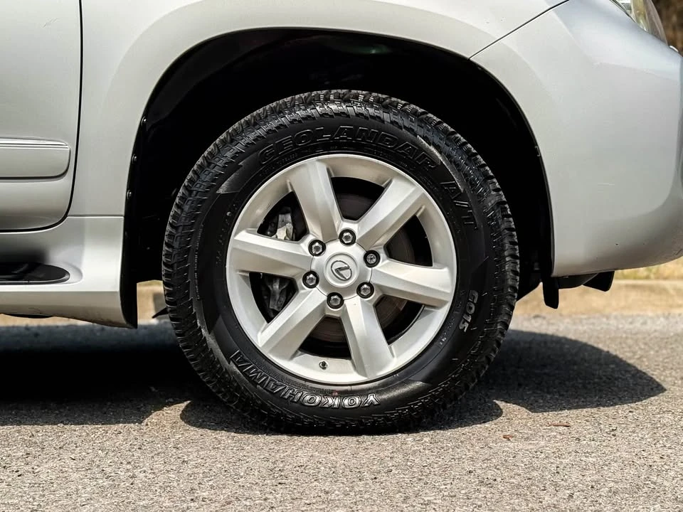 2011 Lexus GX 2nd Gen - Image 8 of 19