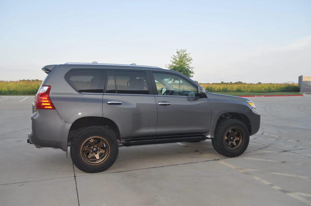 2011 Lexus GX 2nd Gen - Image 15 of 31