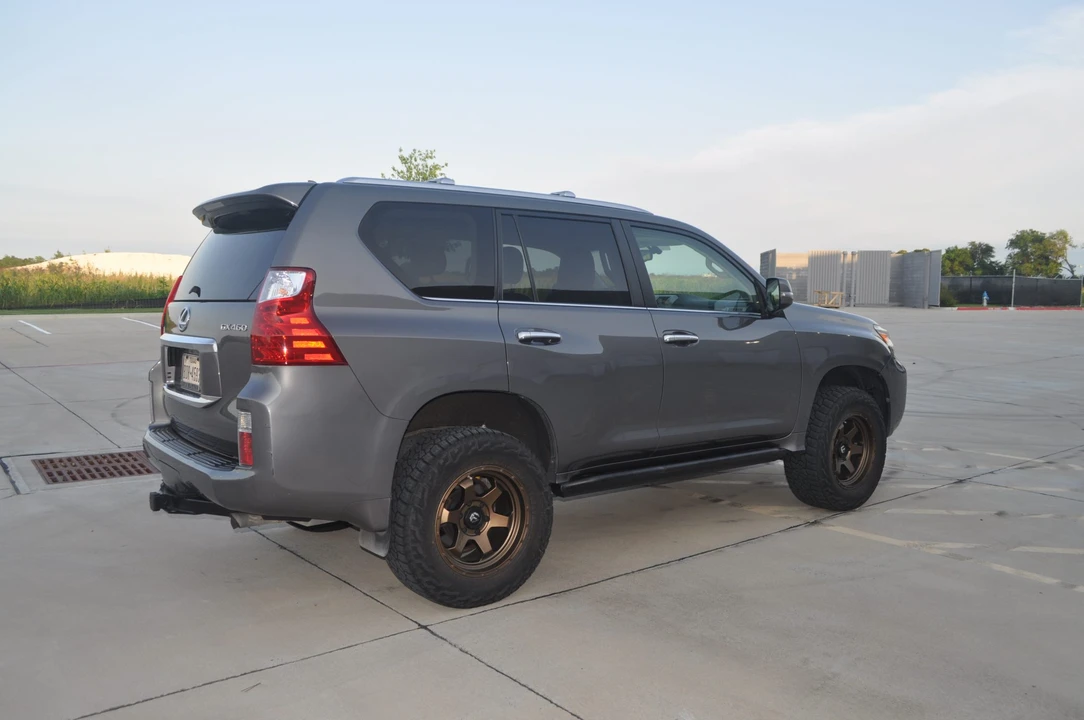 2011 Lexus GX 2nd Gen - Image 14 of 31