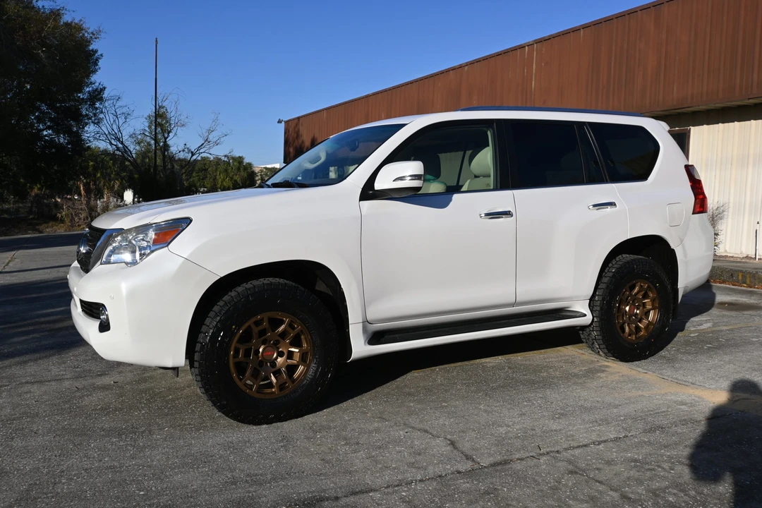 2011 Lexus GX 2nd Gen - Image 4 of 31