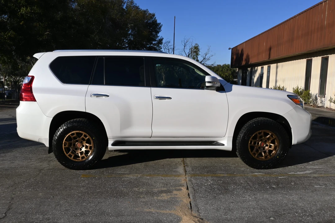 2011 Lexus GX 2nd Gen - Image 18 of 31