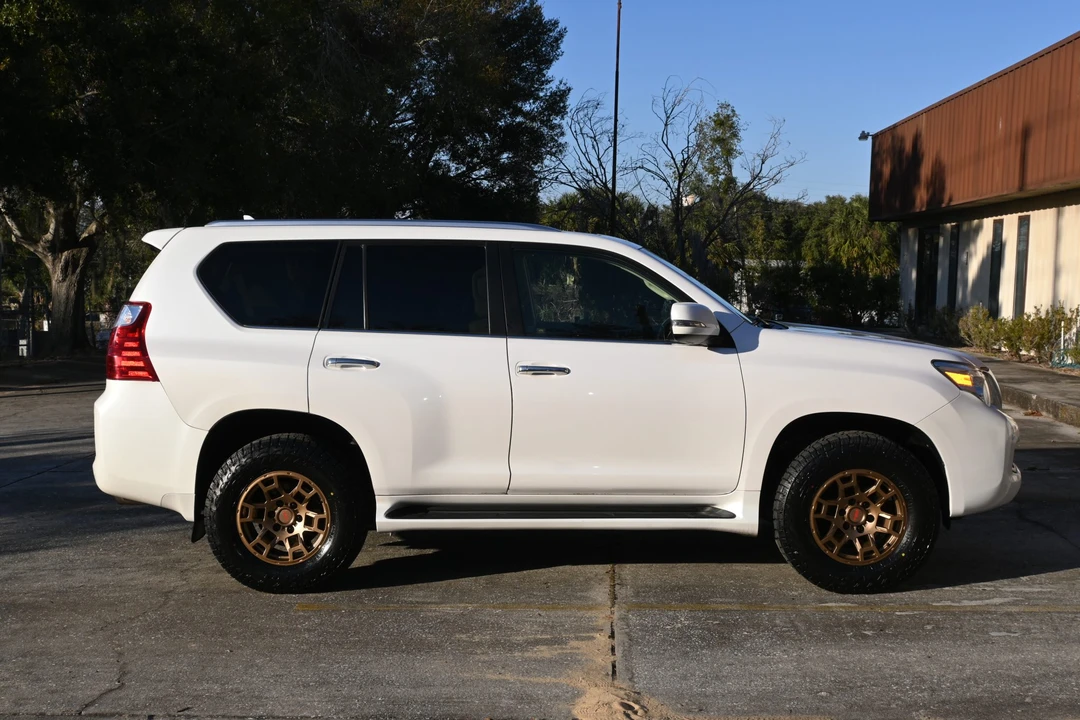 2011 Lexus GX 2nd Gen - Image 19 of 31
