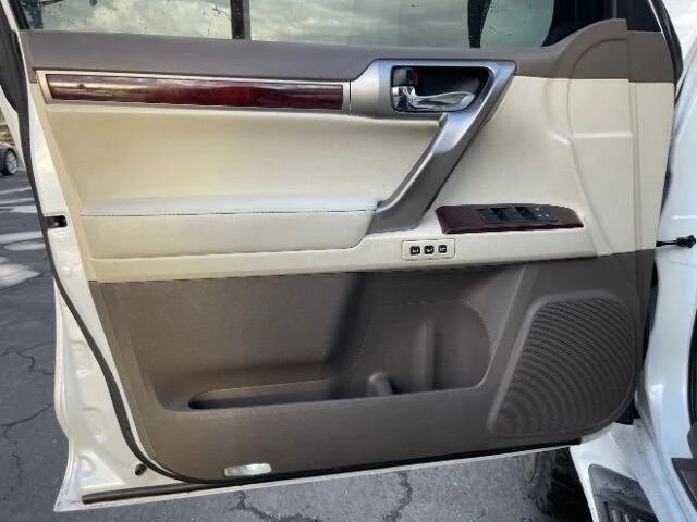 2011 Lexus GX 2nd Gen - Image 12 of 16