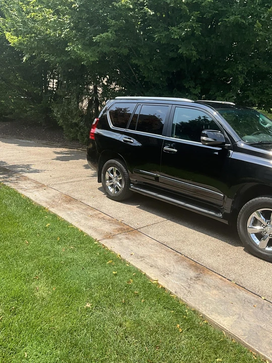 2011 Lexus GX 2nd Gen - Image 21 of 31