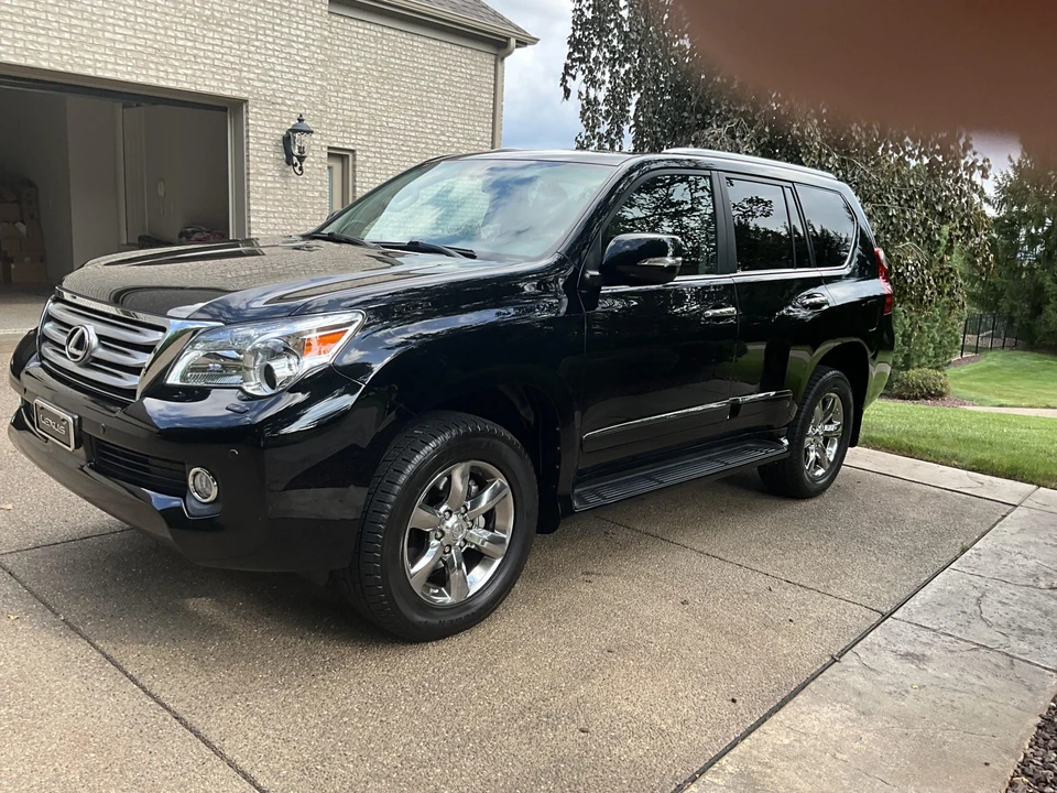 2011 Lexus GX 2nd Gen - Image 3 of 31
