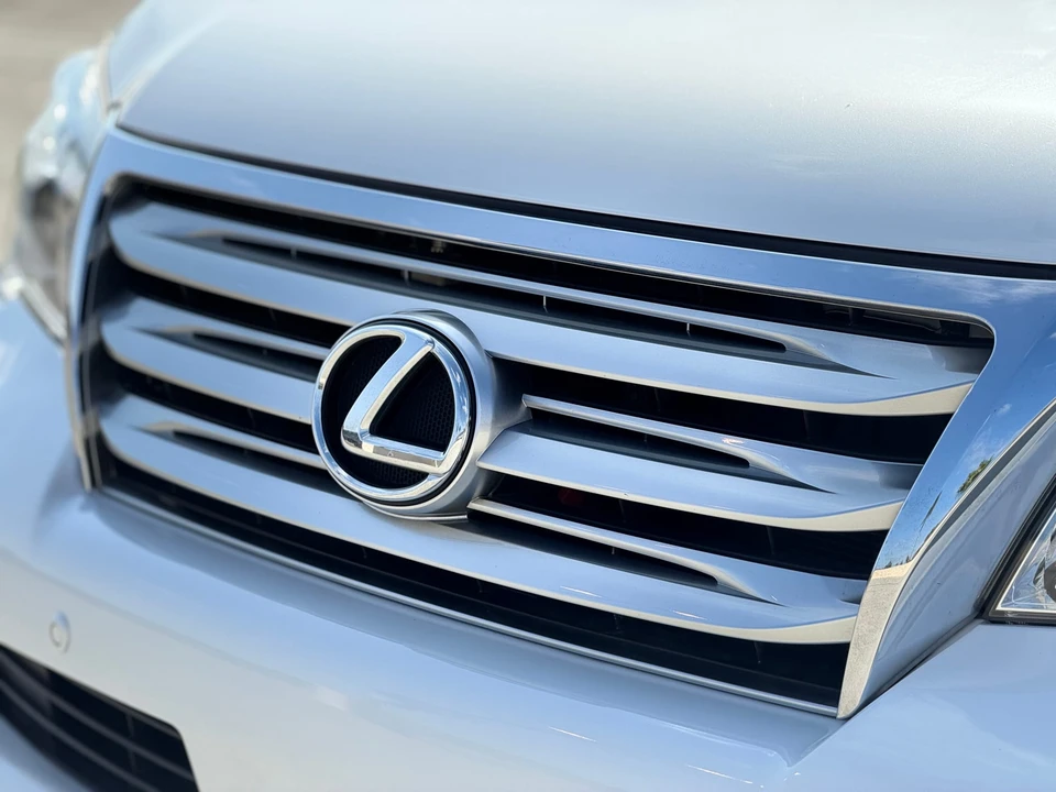 2011 Lexus GX 2nd Gen - Image 28 of 31
