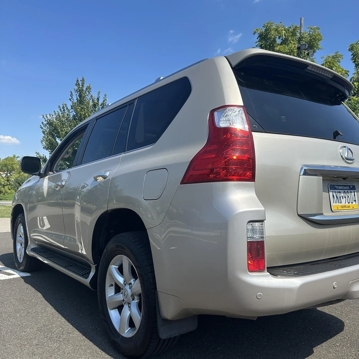 2011 Lexus GX 2nd Gen - Image 6 of 12