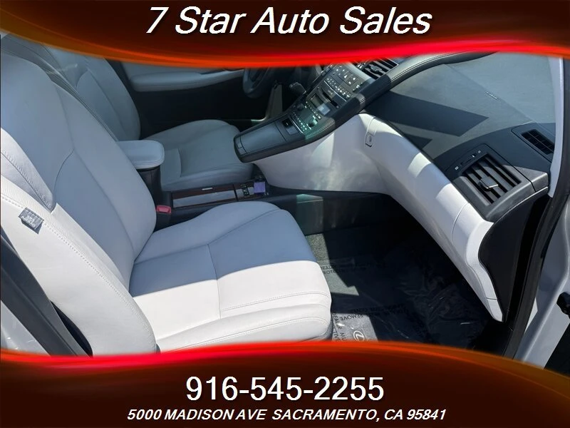 2011 Lexus HS - Image 15 of 20