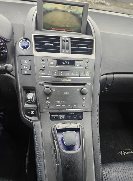 2011 Lexus HS - Image 11 of 14