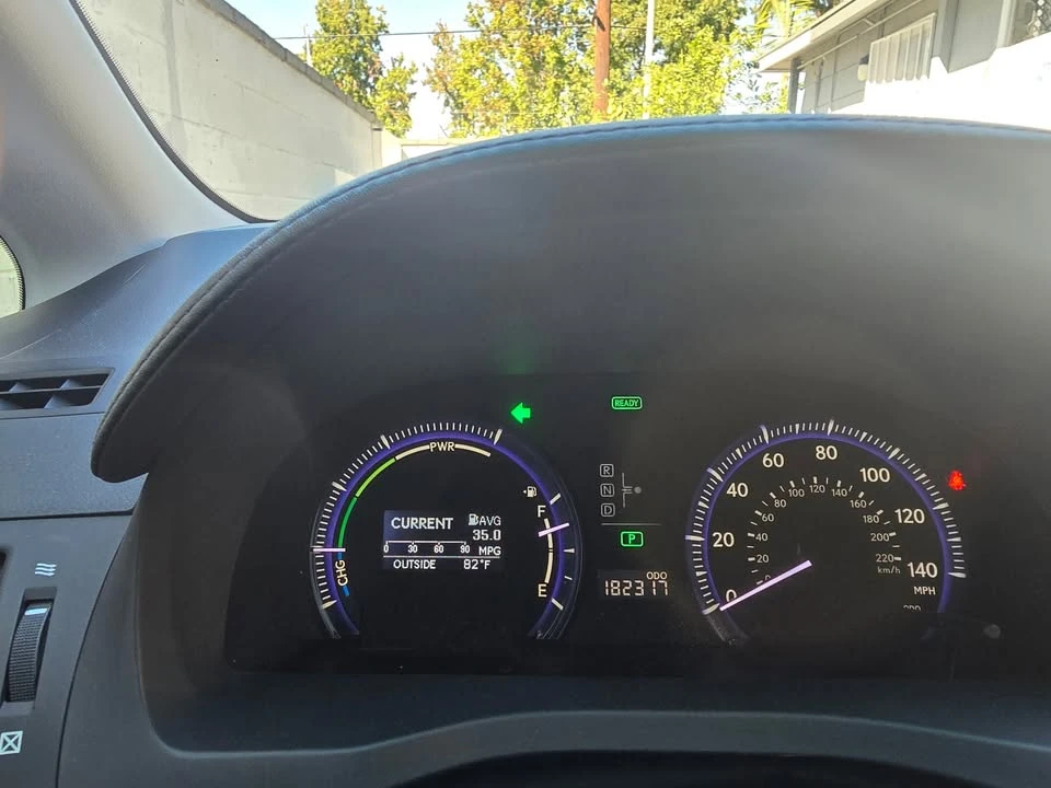 2011 Lexus HS - Image 3 of 10