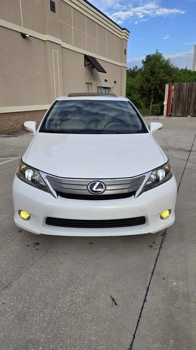 2011 Lexus HS - Image 3 of 18