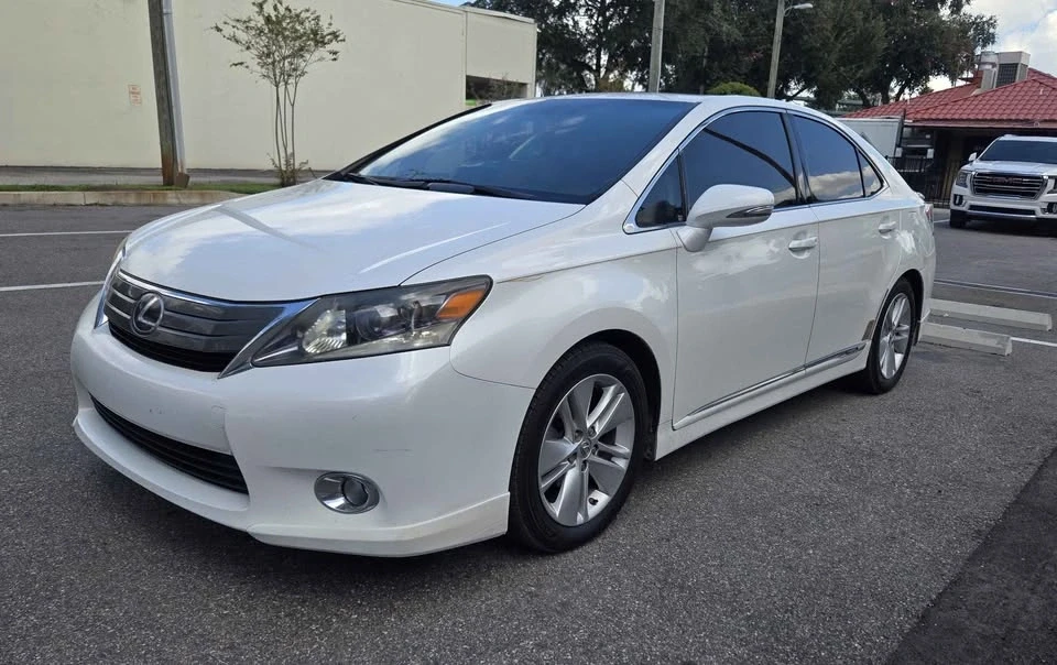 2011 Lexus HS - Image 2 of 18
