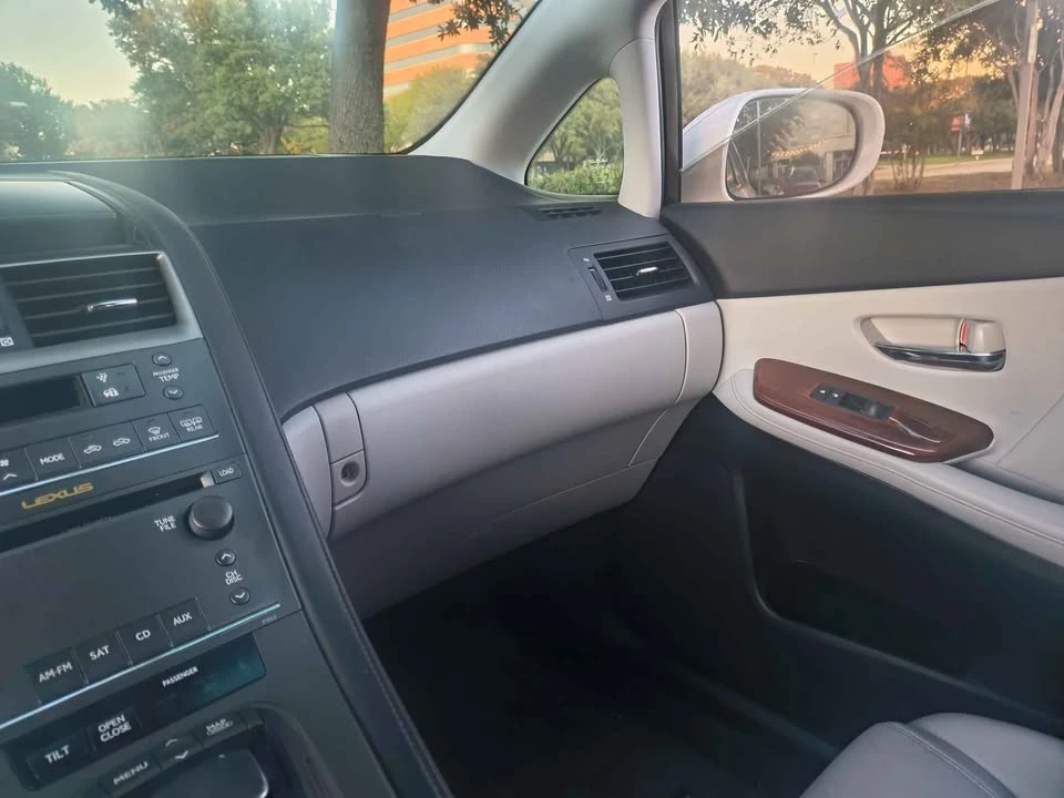 2011 Lexus HS - Image 7 of 13