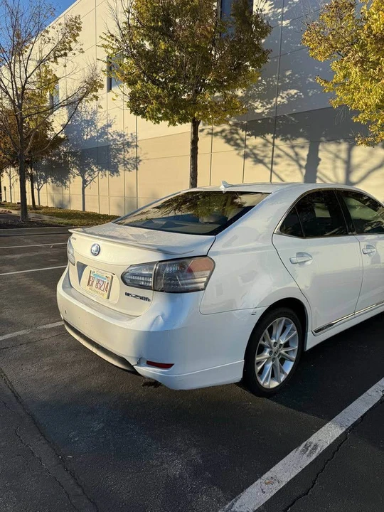 2011 Lexus HS - Image 5 of 12