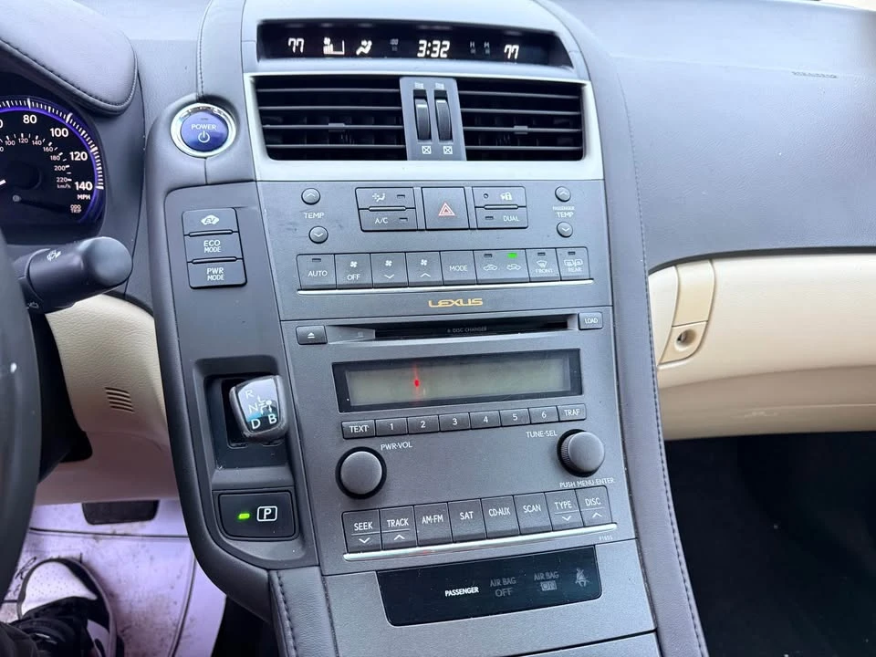 2011 Lexus HS - Image 7 of 9
