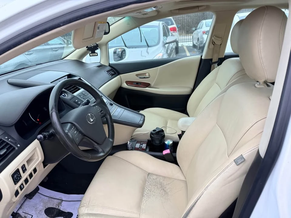 2011 Lexus HS - Image 3 of 9
