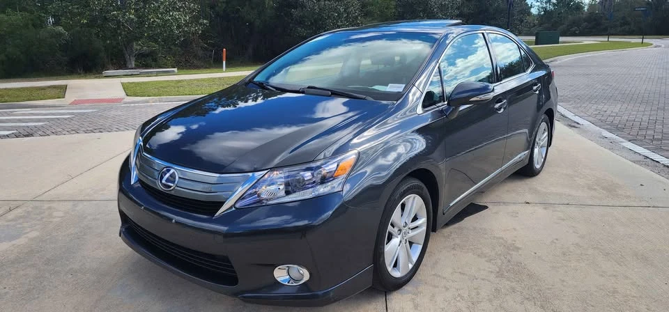 2011 Lexus HS - Image 3 of 11