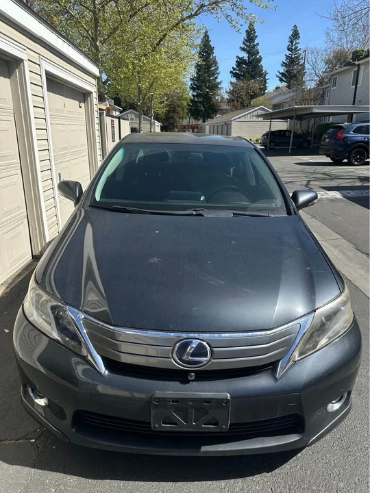 2011 Lexus HS - Image 2 of 15