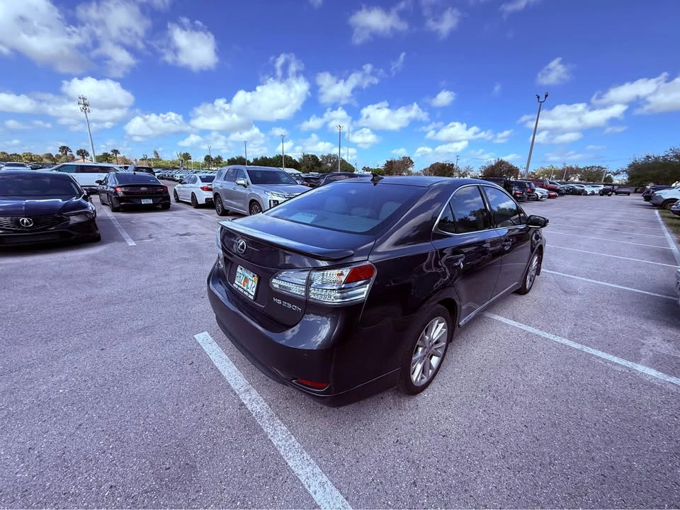2011 Lexus HS - Image 4 of 11
