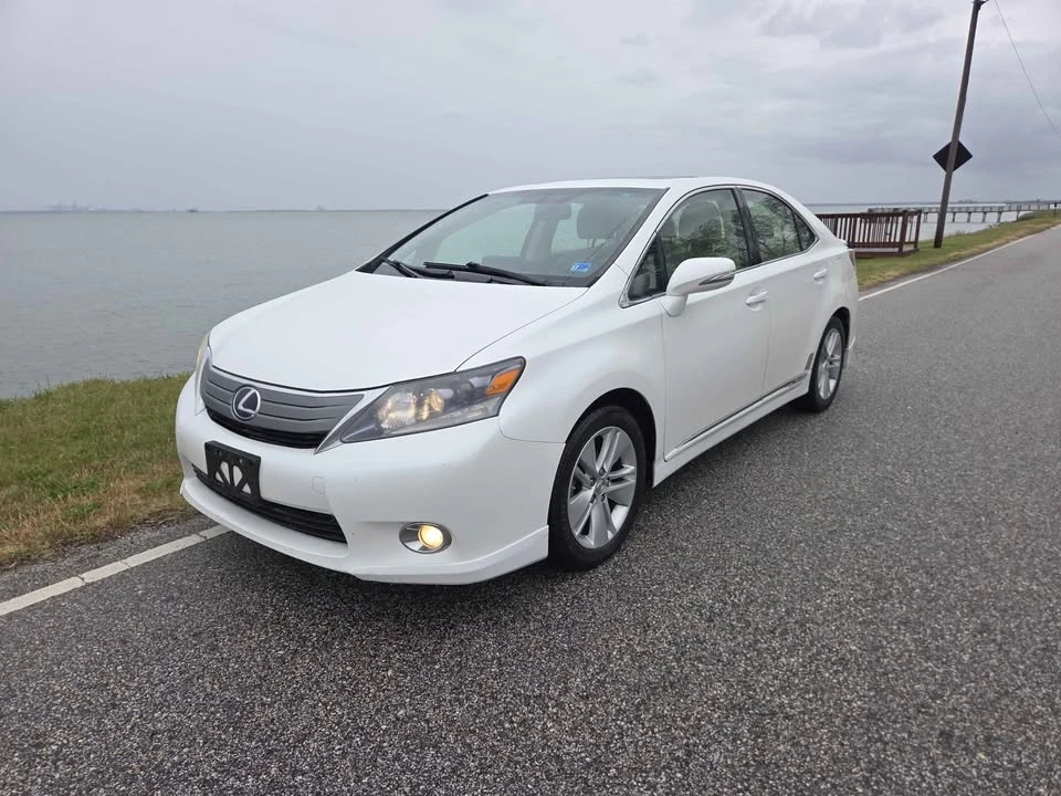2011 Lexus HS - Image 7 of 13