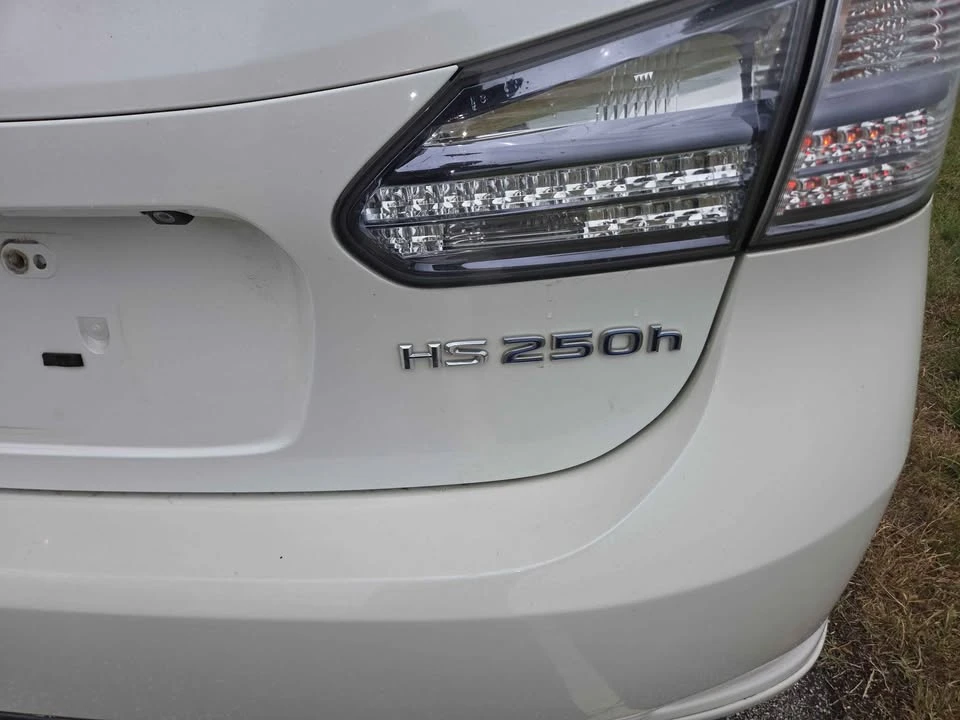 2011 Lexus HS - Image 3 of 13