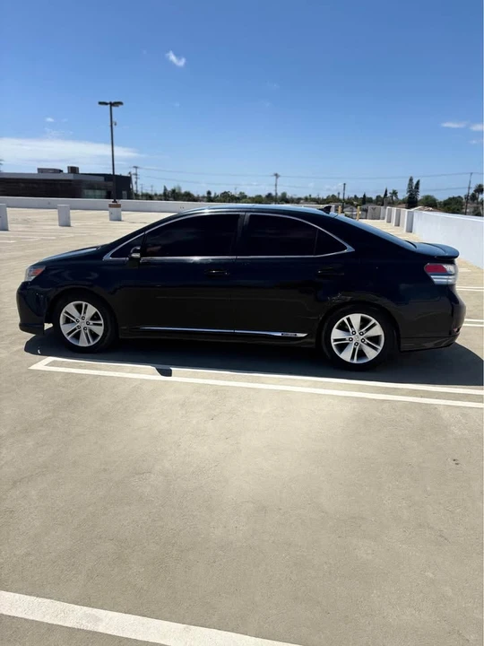 2011 Lexus HS - Image 6 of 9