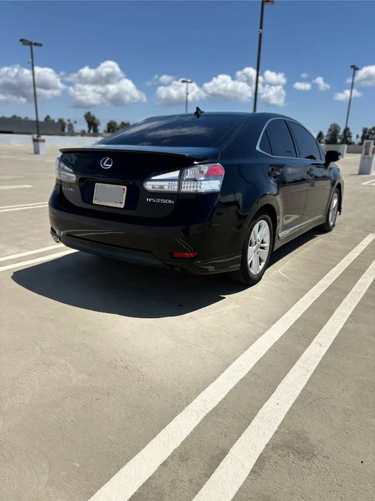 2011 Lexus HS - Image 3 of 9
