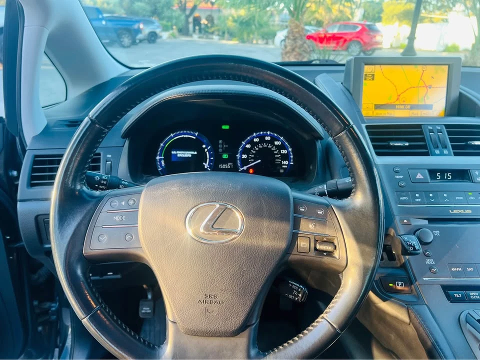 2011 Lexus HS - Image 16 of 17