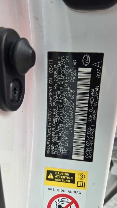2011 Lexus HS - Image 12 of 16