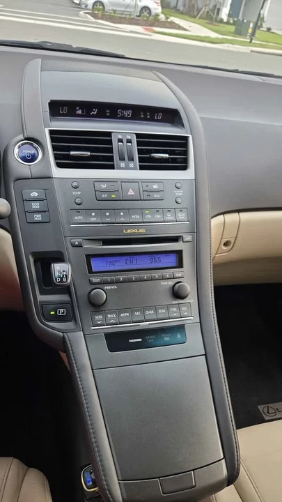2011 Lexus HS - Image 15 of 16