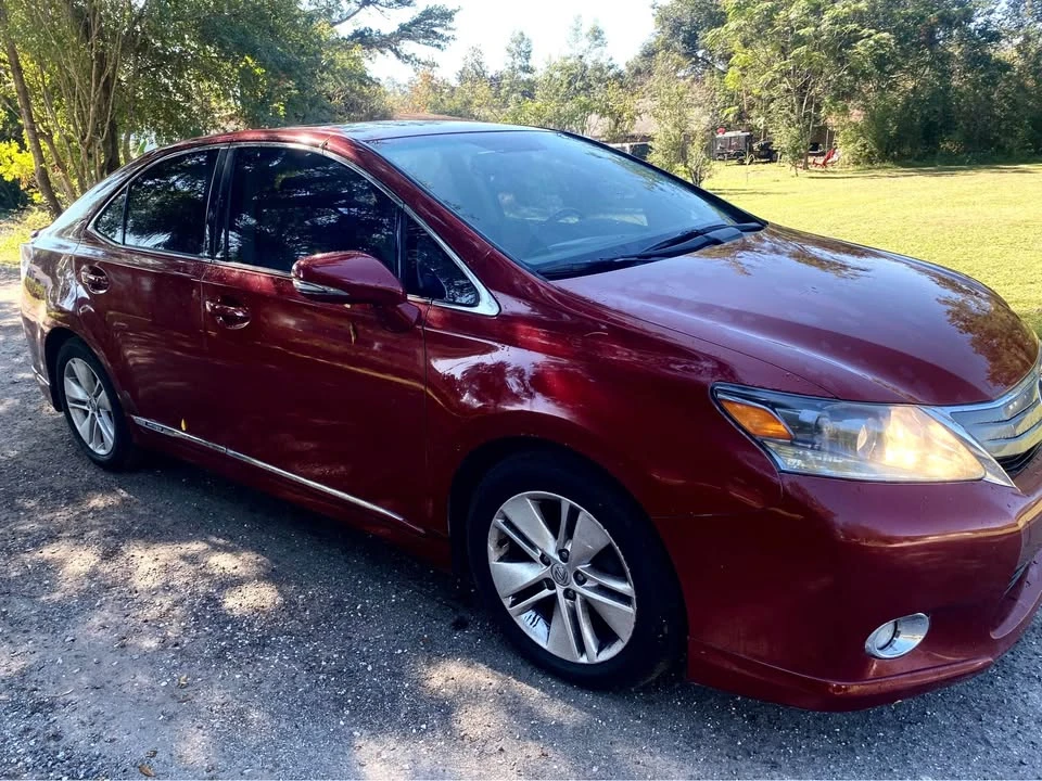 2011 Lexus HS - Image 2 of 15