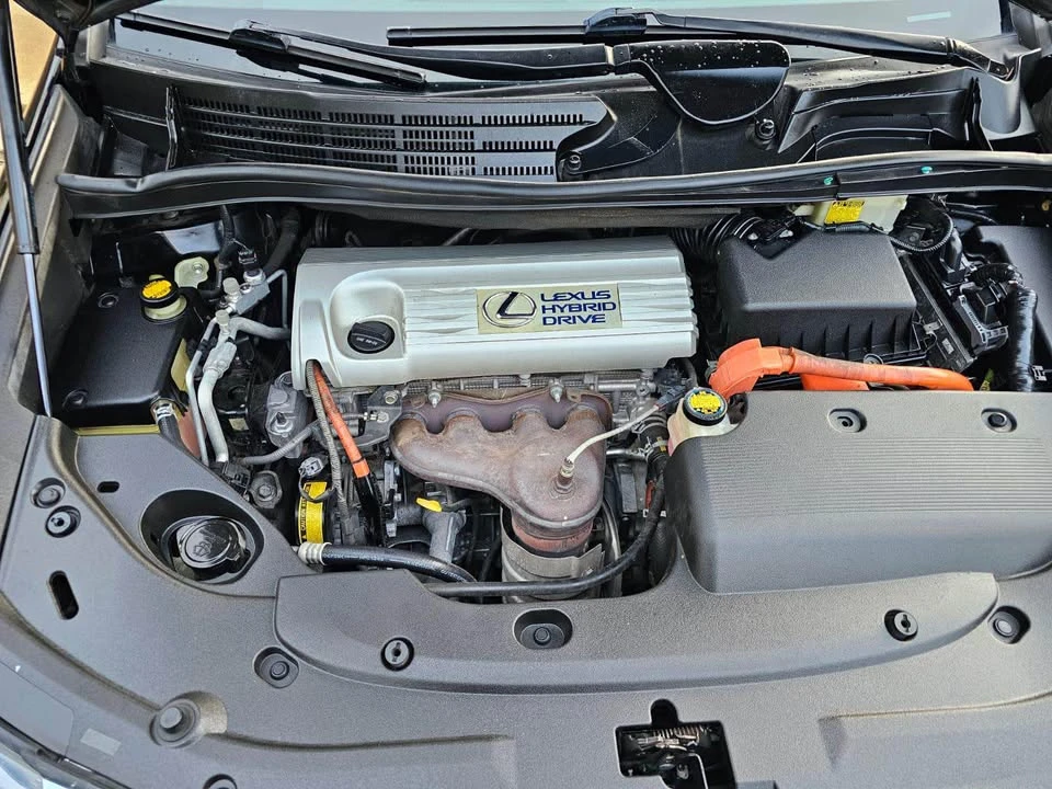 2011 Lexus HS - Image 12 of 13