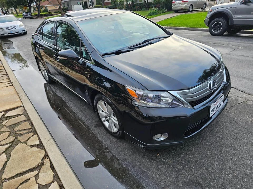 2011 Lexus HS - Image 4 of 13