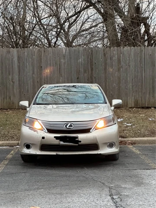 2011 Lexus HS - Image 2 of 18