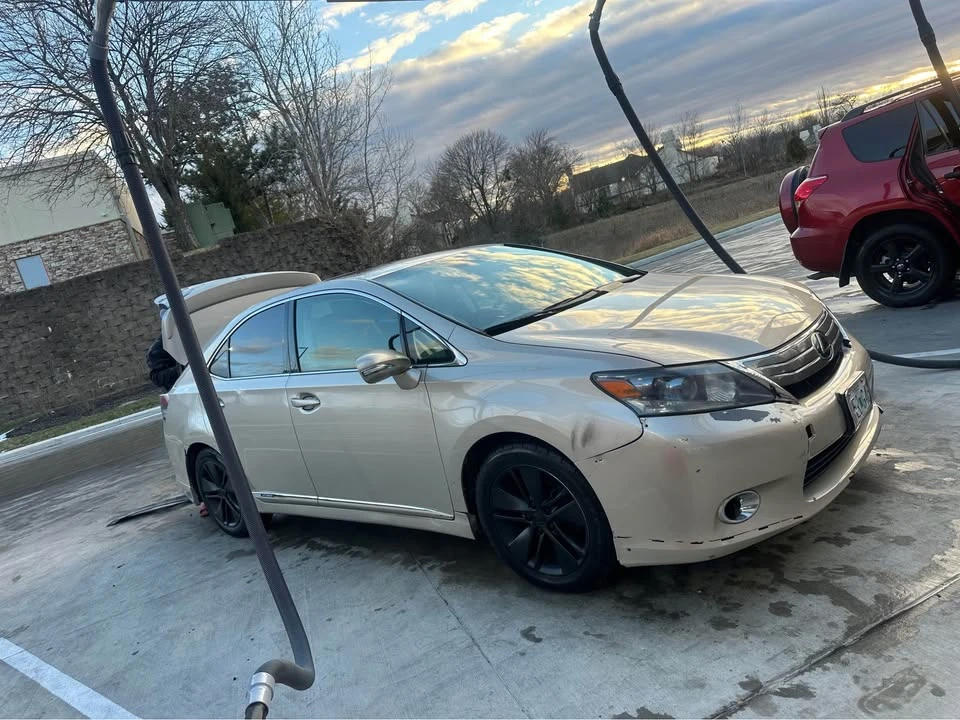 2011 Lexus HS - Image 8 of 18