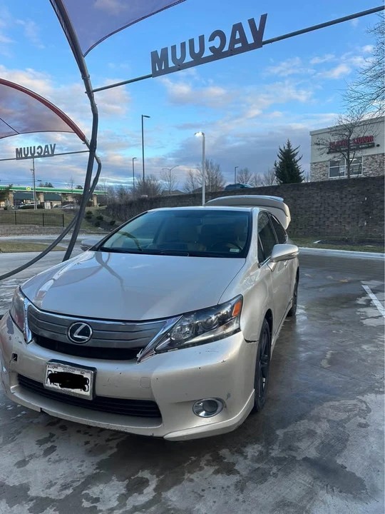 2011 Lexus HS - Image 9 of 18