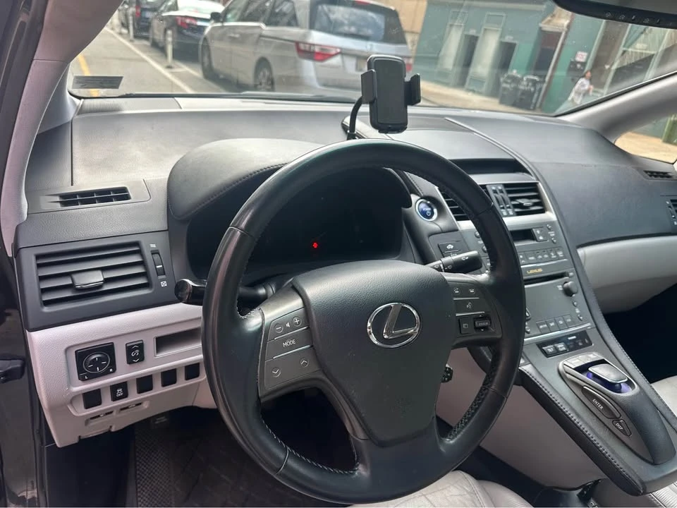 2011 Lexus HS - Image 13 of 13