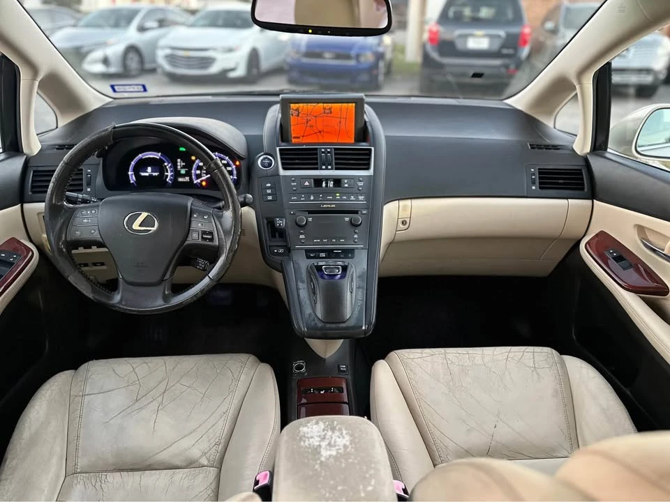 2011 Lexus HS - Image 10 of 14