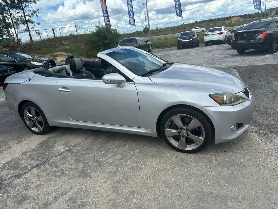 2011 Lexus IS 2nd Gen - Image 13 of 20