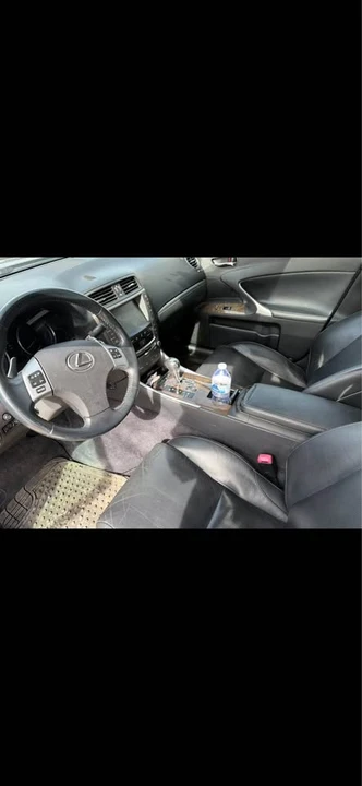 2011 Lexus IS 2nd Gen - Image 4 of 7