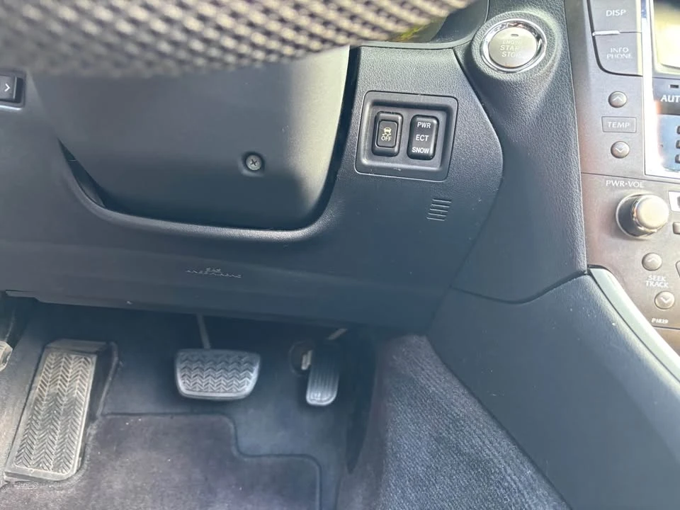 2011 Lexus IS 2nd Gen - Image 10 of 20